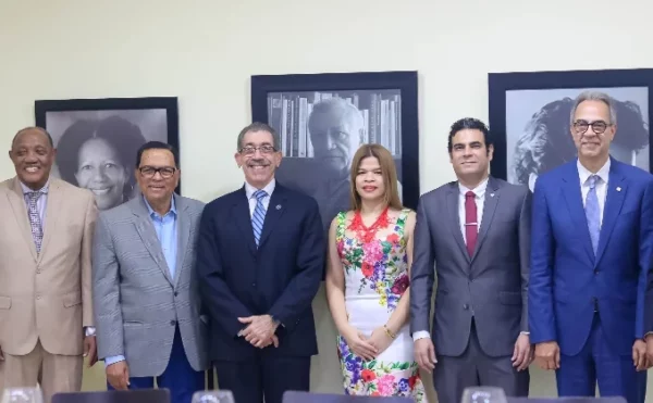 Mateo Morrison, Rafael Peralta Romeo, Jorge Asjana David, Ibeth Guzmán, Julio Ferreira y  José Mármol.