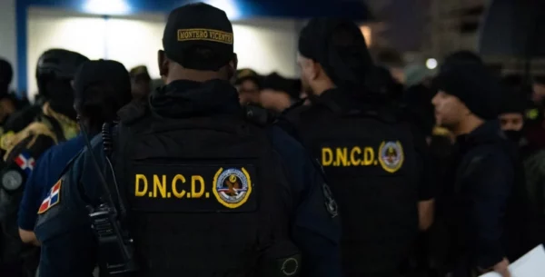 En los operativos se ocuparon documentos, vehículos, armas y equipos electrónicos, entre otros.  fuente externa