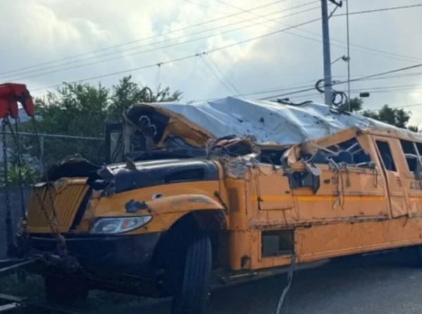 El   autobús donde fallecieron seis personas habría tenido problemas con los frenos.