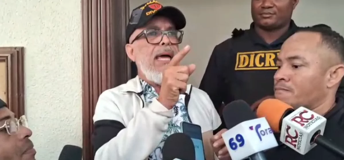 Prisiones afirma que medican a Ángel Martínez, quien presenta deshidratación leve