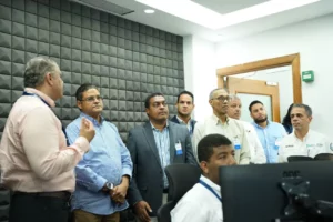 José P. Monegro, presidente comité organizador de los juegos junto a Juan Manuel Méndez y otros ejecutivos