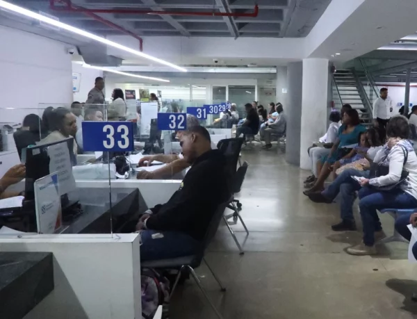 Uno de los Puntos GOB, que reúne servicios estatales para mayor comodidad de la ciudadanía.  Chaimy Soriano