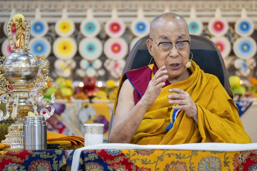 Dalai Lama habla