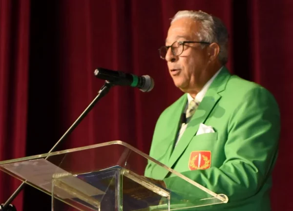 Dionisio Guzmán, presidente del Comité Permanente del Pabellón de la Fama.jph