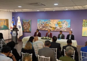 Directivos del Ministerio de Cultura anuncia los detalles del premio.