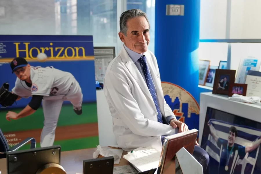 Dr. David Altchek