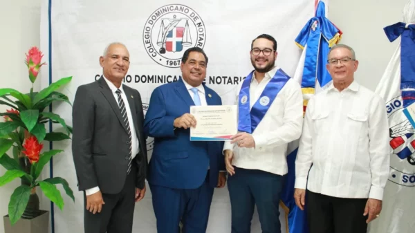 Jhon Richard Paniagua Féliz, presidente de los Notarios.