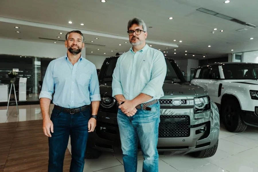 Eduardo Najri y César García. Eduardo Najri y César García.