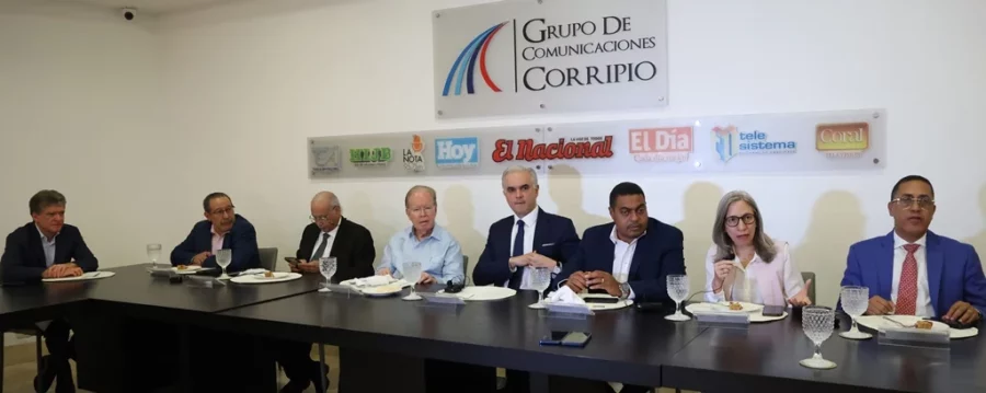 José Alfredo Corripio, Óscar Amargós, Francisco de Óleo, José Luis ( Pepín) Corripio, Luis Miguel de Camps, José P. Monegro, Ancell Scheker y Roberto Herrera. José de León José Alfredo Corripio, Óscar Amargós, Francisco de Óleo, José Luis ( Pepín) Corripio, Luis Miguel de Camps, José P. Monegro, Ancell Scheker y Roberto Herrera. José de León