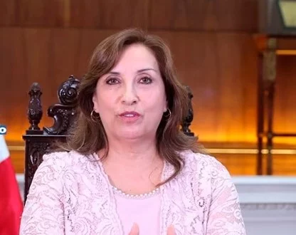 Dina Boluarte, presidenta de Perú, anunció el plan.