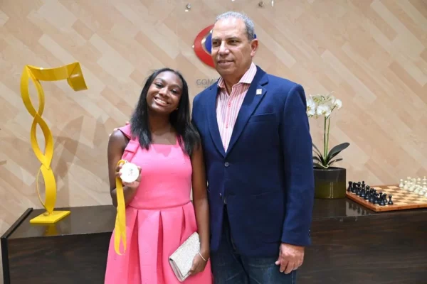 Alejandra Rain Jiménez y Garibaldy Bautista del COD.