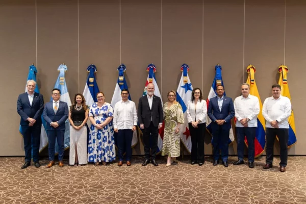 Miembros del Consejo Centroamericano de Bancos.