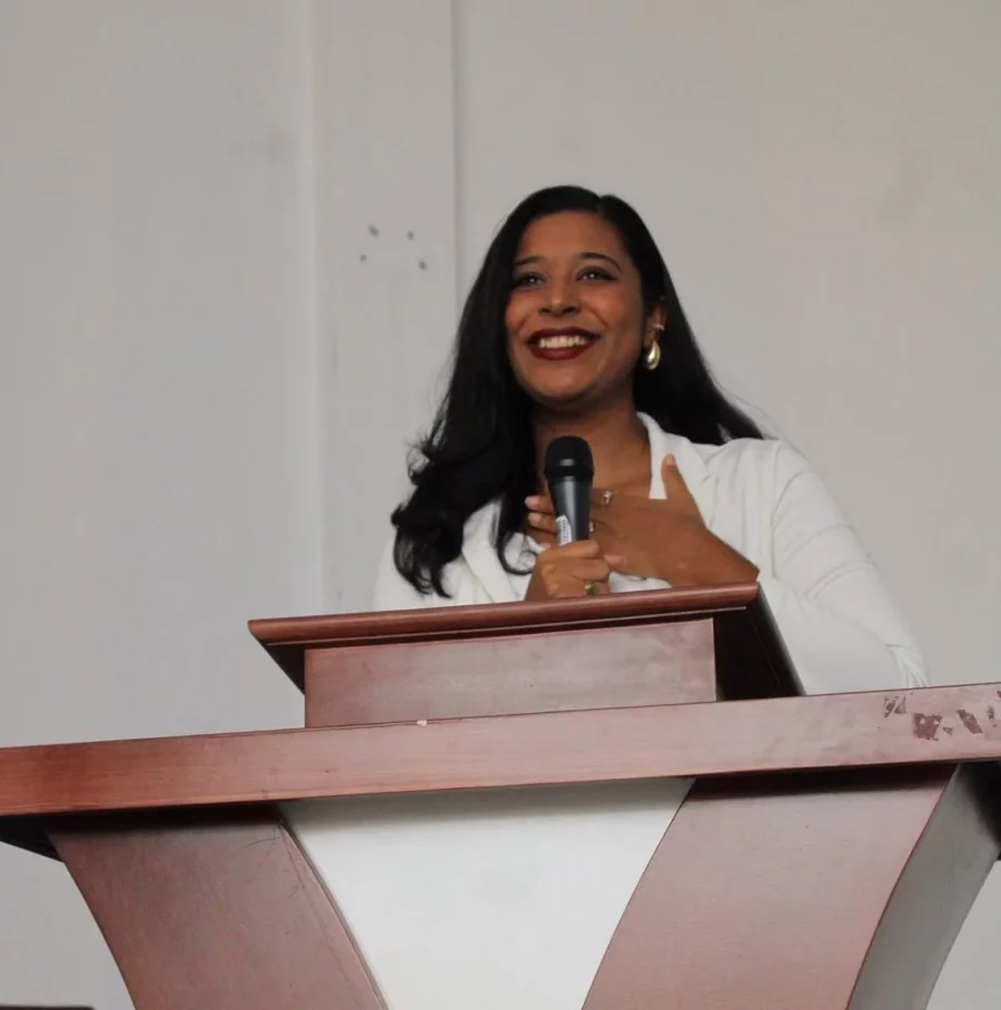Egresada del INTEC en lista Forbes 30 Under 30 por su liderazgo en educación y justicia social Egresada del INTEC en lista Forbes 30 Under 30 por su liderazgo en educación y justicia social