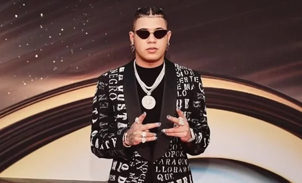 El cantante urbano Boza, de Panamá El cantante urbano Boza, de Panamá