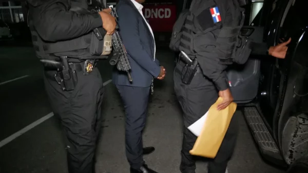 Extraditan a dominicano entre los 10 más buscados