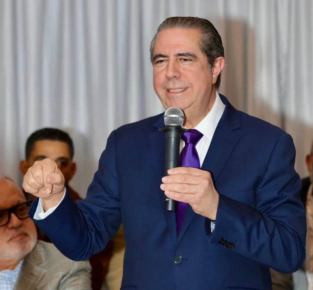 “¡Caramba!, ¿ni por cortesía?”: Francisco Javier García cuestiona al PLD por su silencio tras debate