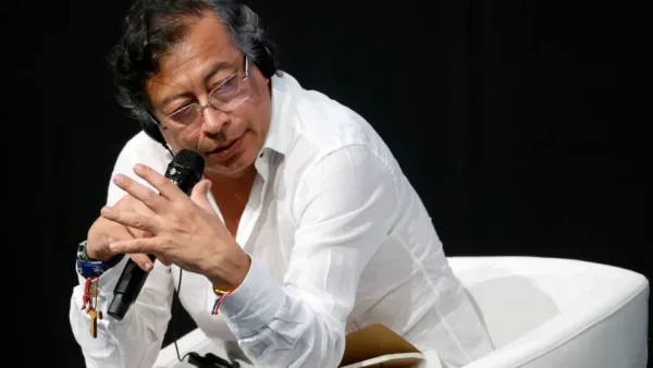 El presidente de Colombia, Gustavo Petro, fotografiado en una conferencia en Sevilla el 30 de junio de 2025.