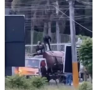 Haitianos sorprendidos en camión cisterna