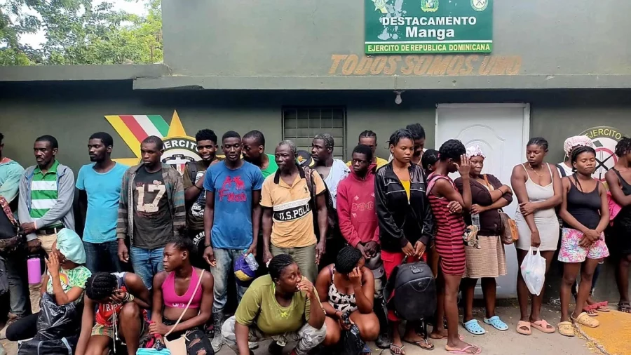 Haitianos detenidos en Guayubín Haitianos detenidos en Guayubín