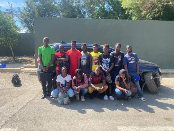 Haitianos - Valverde - Ejército