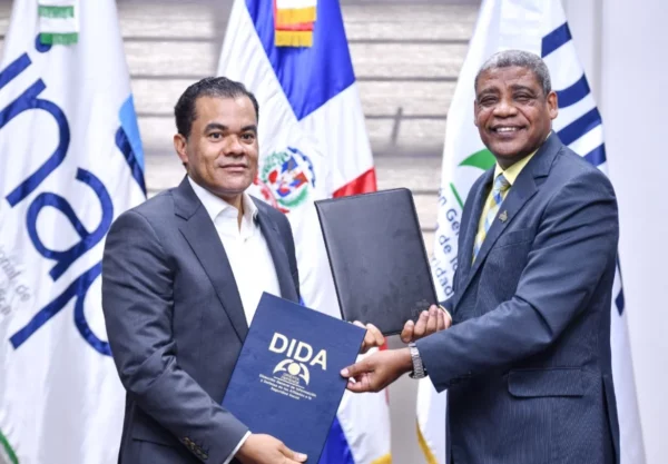 Directores del INAP y DIDA.