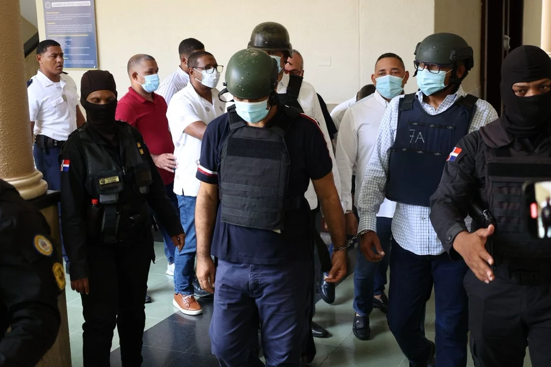 Implicados en caso Lobo habrían manipulado contrataciones para mantener contratos irregulares