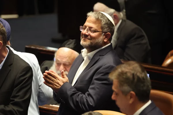 Ministros israelíes califican de boicot su veto en Países Bajos