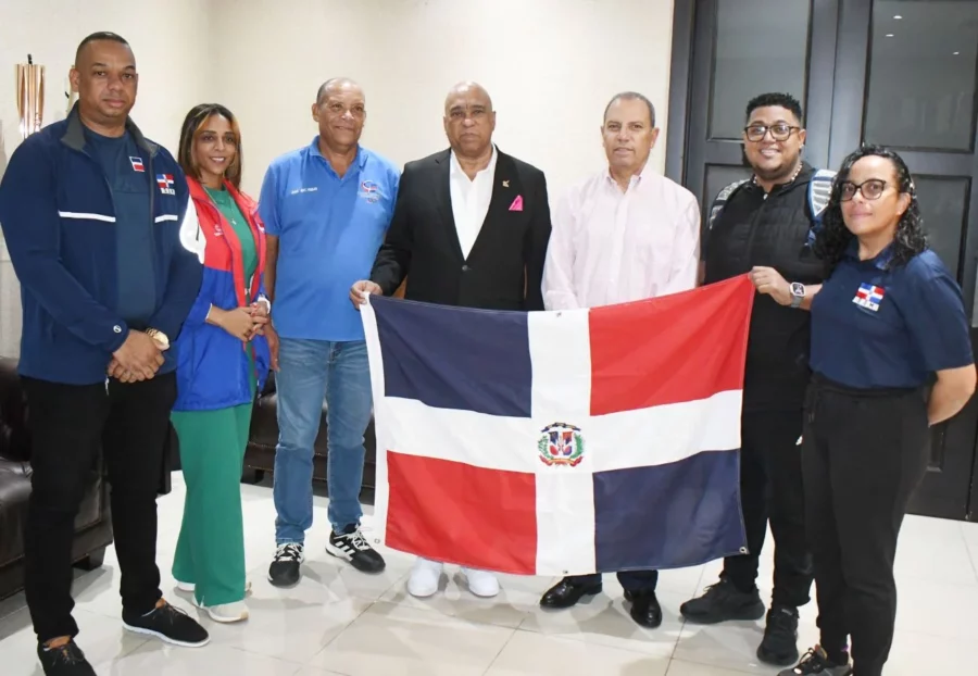 Julio Florentino, Victoria Delgado, Juan Febles Dalmasí, Miguel Hernández, Garibaldy Bautista, Marcel Vidal y Adrienne Portes.