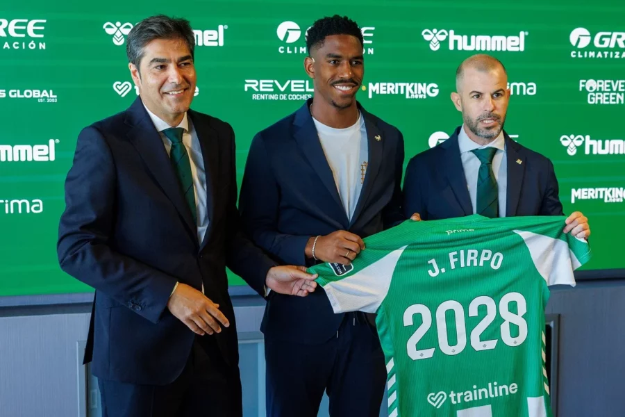 Junior Firpo Junior Firpo