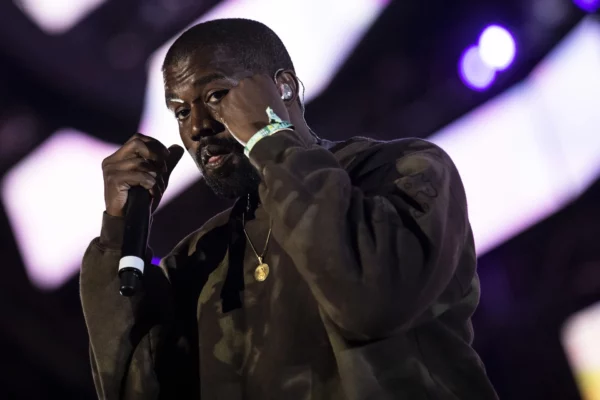 Australia cancela el visado al rapero Kanye West por su canción "Heil Hitler"