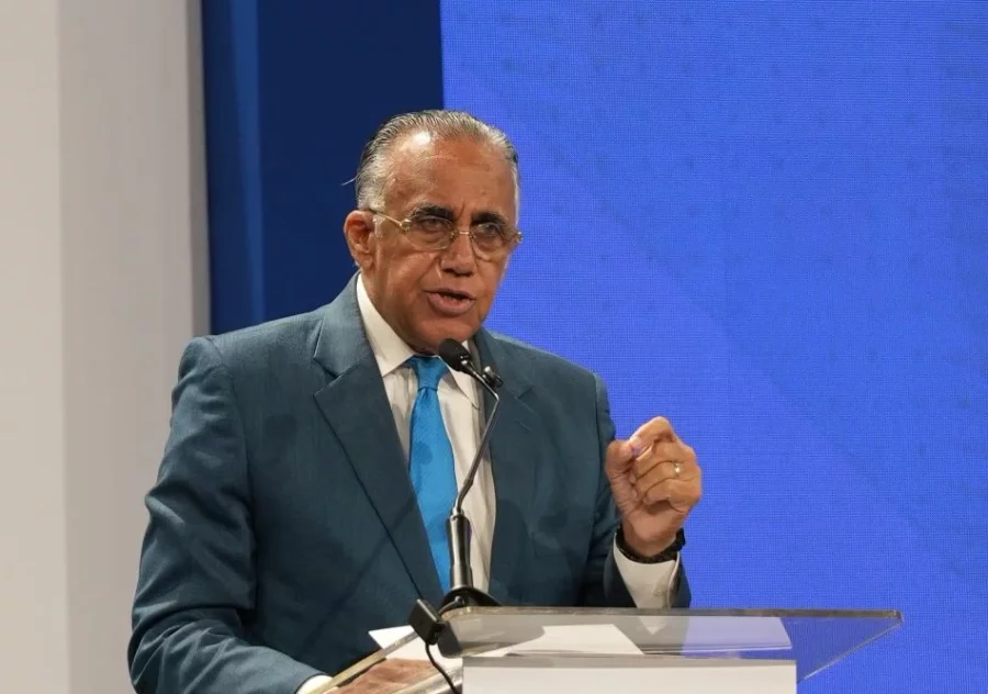 Luis Mejia Oviedo