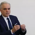 Ministro de Educación reconoce violencia escolar y anuncia refuerzo de seguridad en escuelas