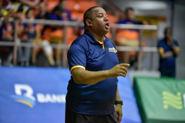 Melvyn López – Dirigente del Año