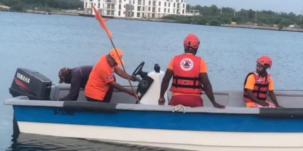 Continúa búsqueda de desaparecidos tras naufragio de barco con migrantes en R. Dominicana