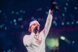 Omar Courtz , cantante urbano