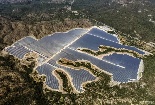 PLANTA DE PANELES SOLARES AES BAYASOL