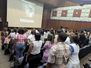 Público asistente a la puesta del documental
