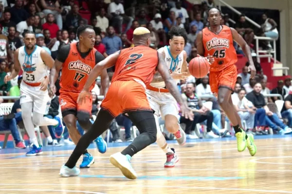 RICHARD BAUTISTA (8), TITANES_ YEISON COLOMÉ (2), CAÑEROS