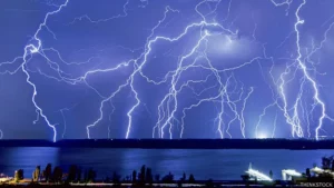 Rayos en el cielo.