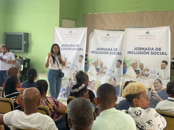 Realizan jornada de inclusión social en el sector La Puya de Arroyo Hondo