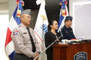 Faride Raful encabezó este lunes la rueda en la Policía Nacional.