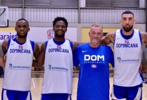 Desde la izquierda, Jean Montero, Andrés Feliz, el dirigente Nestor -Che- García y Chris Duarte