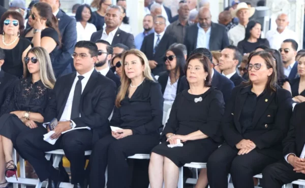 El féretro con los restos de Fello será trasladado desde la funeraria Blandino para recibir honores en el Congreso Nacional.