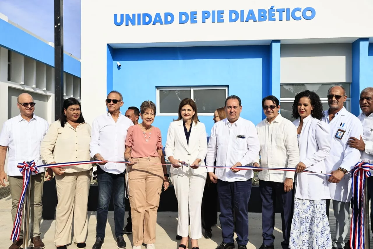 Vicepresidenta Raquel Peña entrega Unidad de Pie Diabético en Hospital Municipal de Imbert