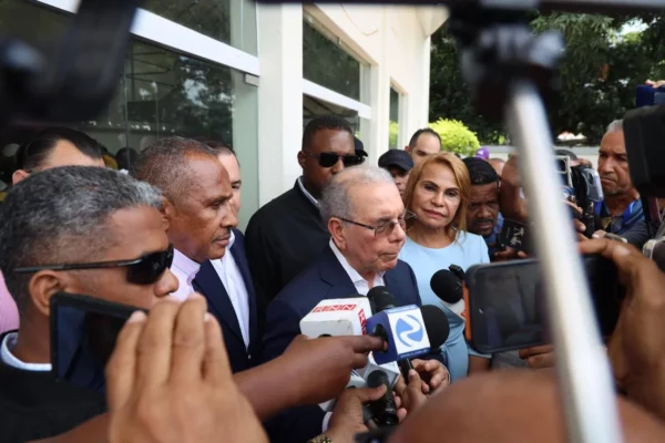 Danilo Medina: “El PLD tiene la fuerza moral para volver a prometer y cumplir”
