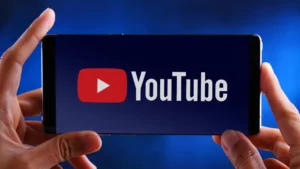 You Tube en pantalla de celular