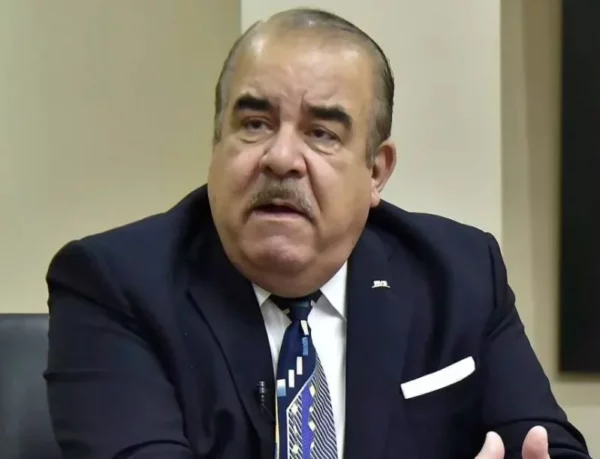 cristobal unánime. (1)