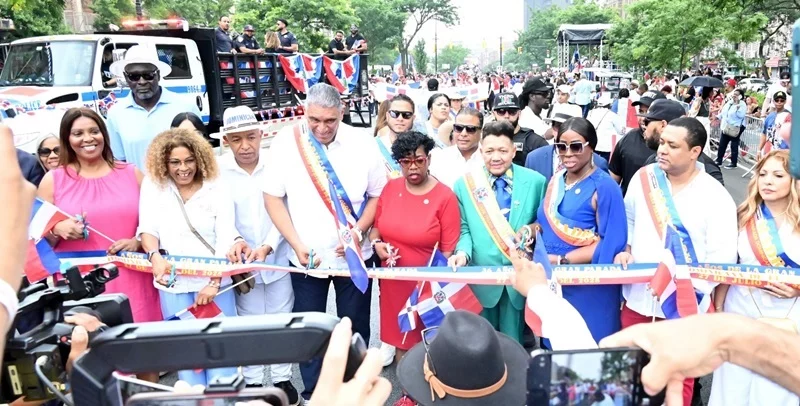dominicanos en parada