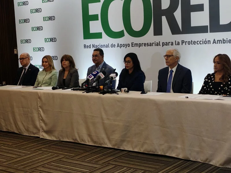 Instó al Poder Ejecutivo a revisar la modificación a la Ley 225-20 sobre Residuos Sólidos antes de su promulgación