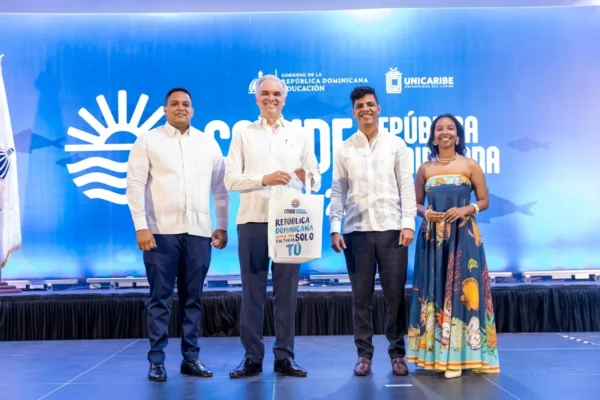 ministro de Educación- Luis Miguel De Camps